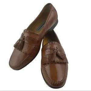 Johnston & Murphy 8.5 W | *Worn 2 Hours* | Breland Kiltie Tassel Loafer NWOT Johnston & Murphy Limited Black Leather kiltie tassel loafer  main image 2